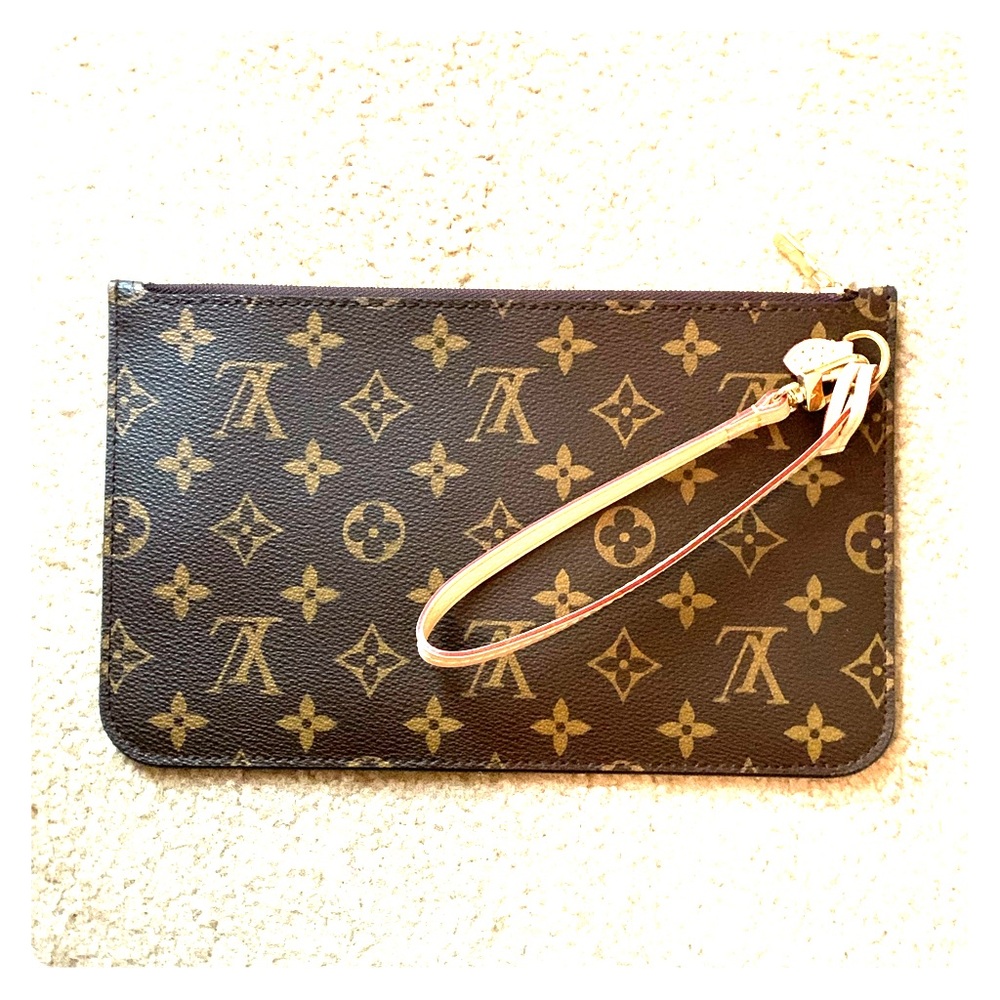 Louis Vuitton Pochette